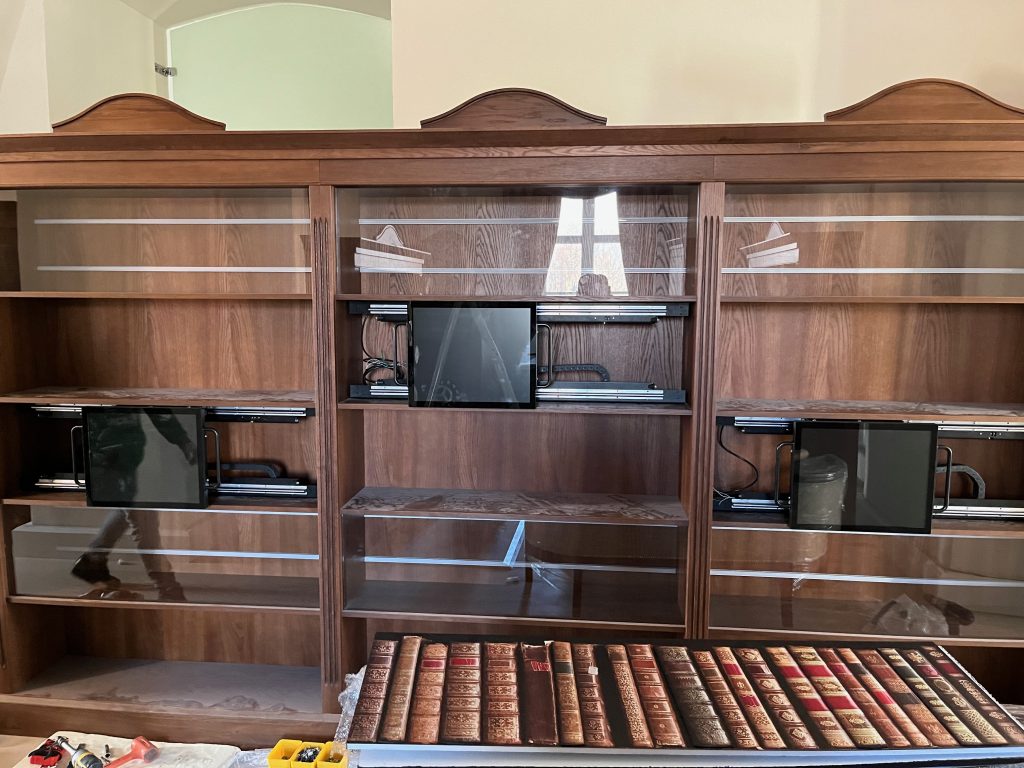 „Jeżdżące ekrany” – prototyp konstrukcji (etap prac)