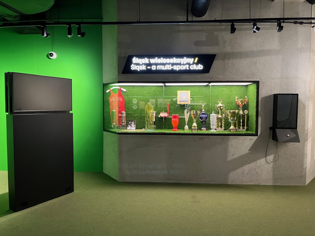 Muzeum Śląska (Wrocław) – strefa ekspozycji z zielenią (1)