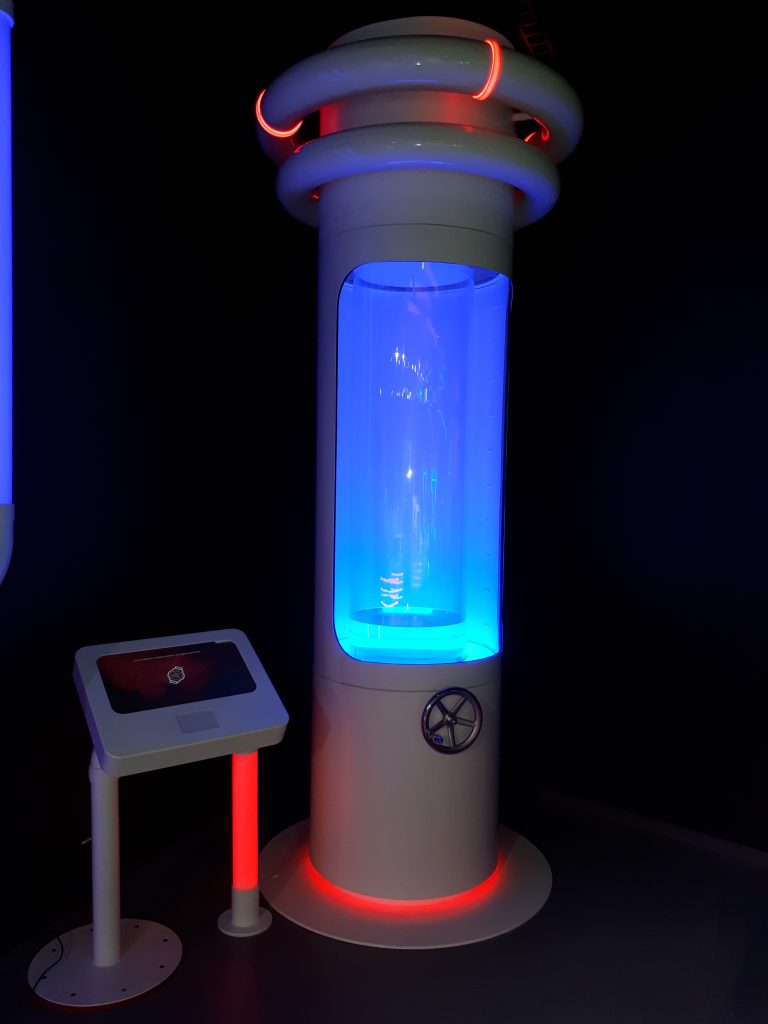 Wir Wodny – prototyp kolumny LED (ujęcie 1)