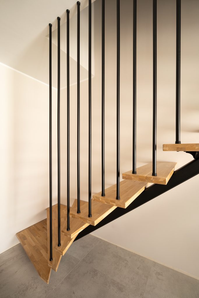 Balustrada – pionowe pręty (detal)