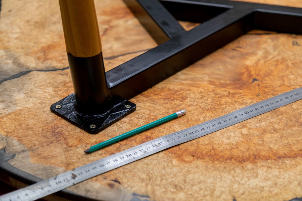 Proces realizacji ścianek i drzwi loftowych – pomiary i dopasowanie